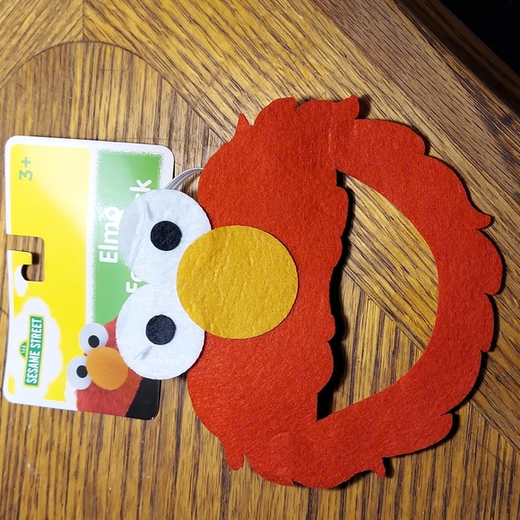 Sesame Street Elmo Felt Mask - Picture 5 of 7